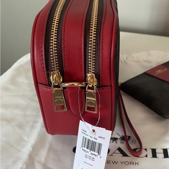 Coach Jes quilted crossbody with quilting & wristlet - Picture 4 of 9